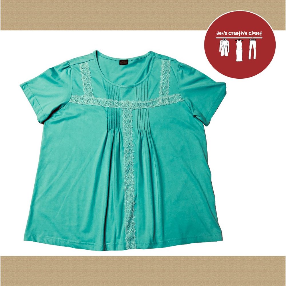 Women's Salon Studio Turquoise Lacey Pleated Short Sleeve Top